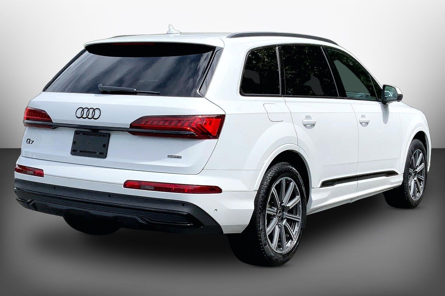 2022 Audi Q7 Premium Plus
