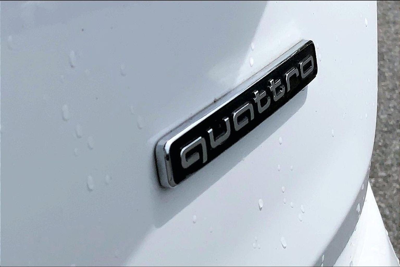 2022 Audi Q7 Premium Plus