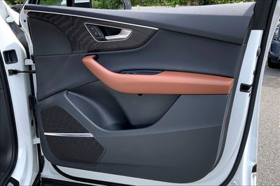 2022 Audi Q7 Premium Plus