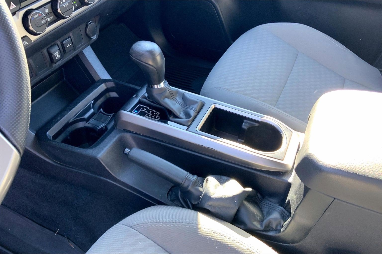 2022 Toyota Tacoma 2WD SR5