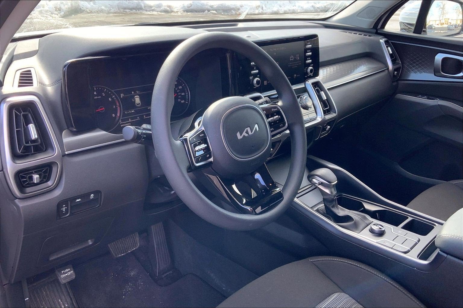 2023 Kia Sorento LX