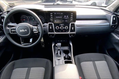 2022 Kia Sorento LX
