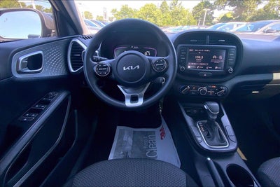 2023 Kia Soul LX