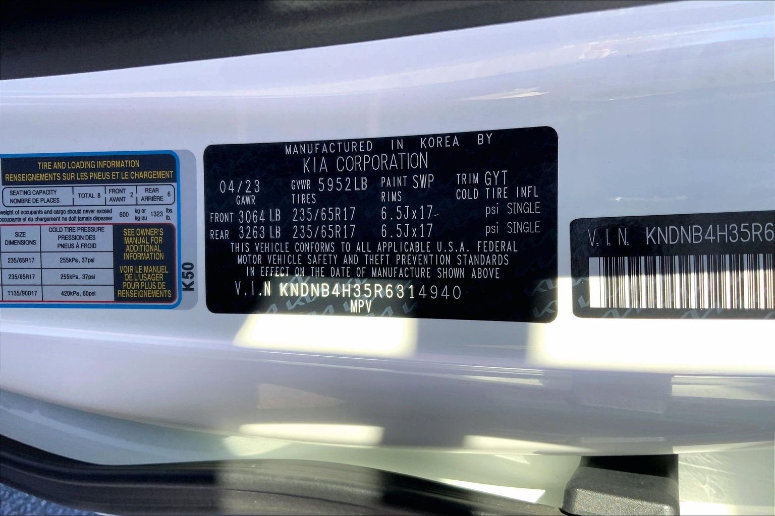 2024 Kia Carnival LX