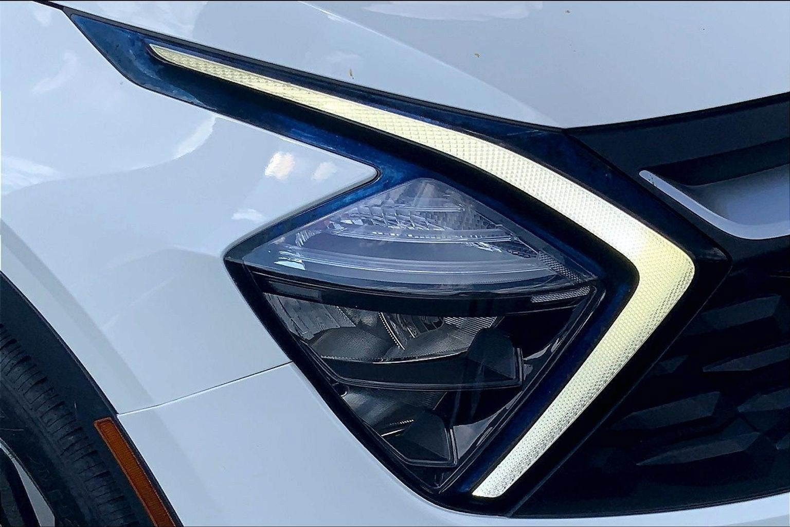 2023 Kia Sportage Hybrid LX