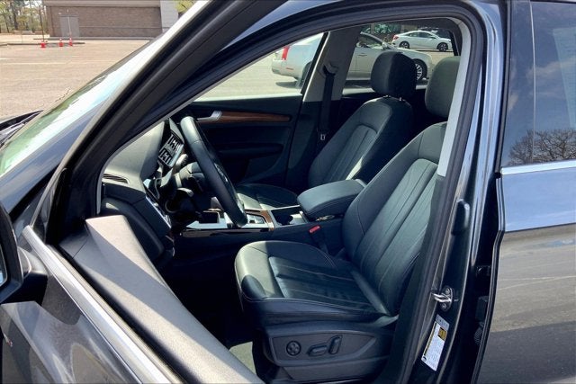 2023 Audi Q5 S line Premium